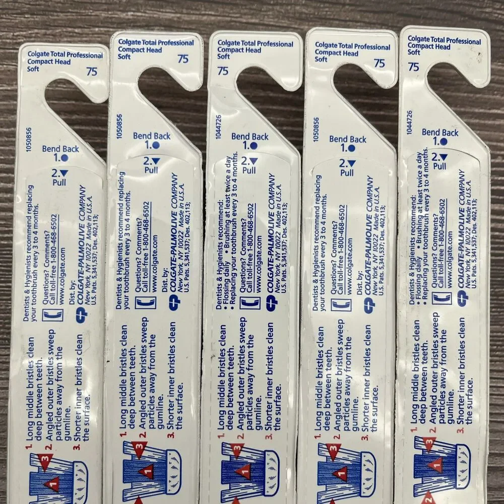 5 LOT Colgate Total Precision Vintage NOS Triple Action Bristles Soft Compact 75